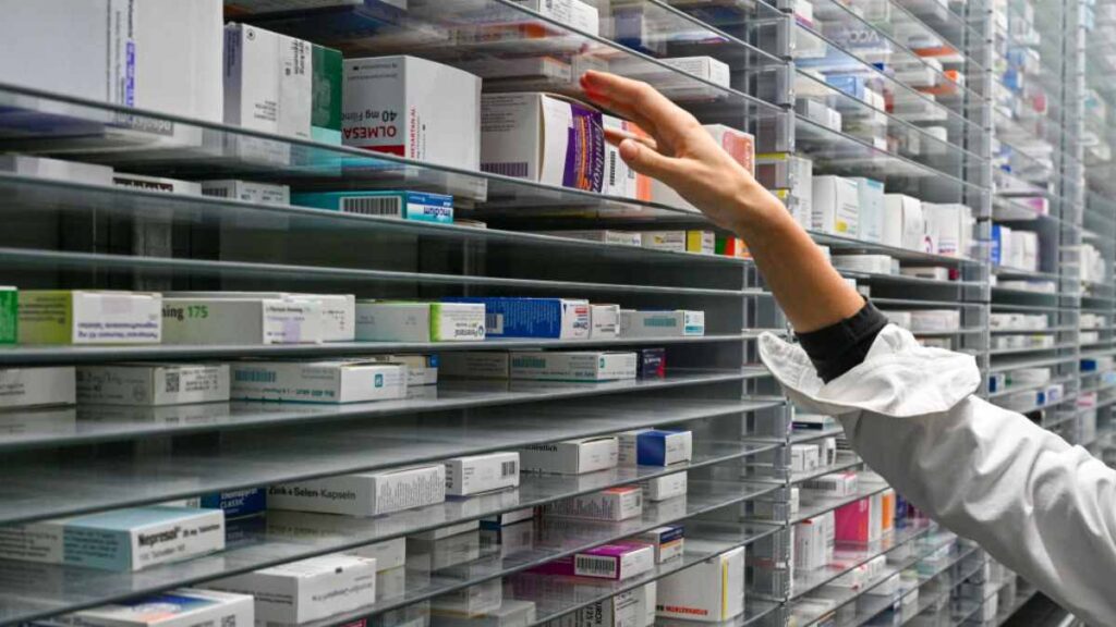 Encuentran sobreprecios en medicinas por 13 mil mdp en Birmex