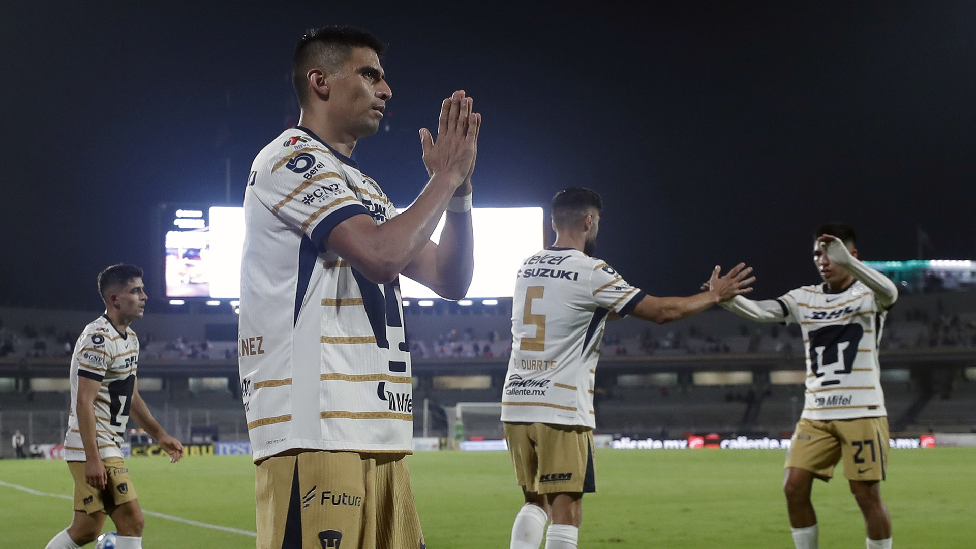 Pumas derrotan a Puebla y rompen racha de cuatro derrotas