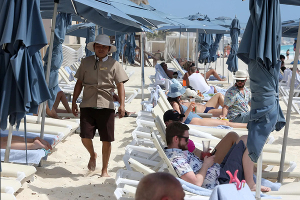 Sector turístico del Caribe mexicano, dispuesto a emplear a deportados por Trump