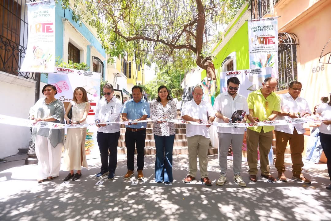 Inaugura Yolanda Osuna Las Escalinatas del Arte en la Zona Luz Barrio Mágico