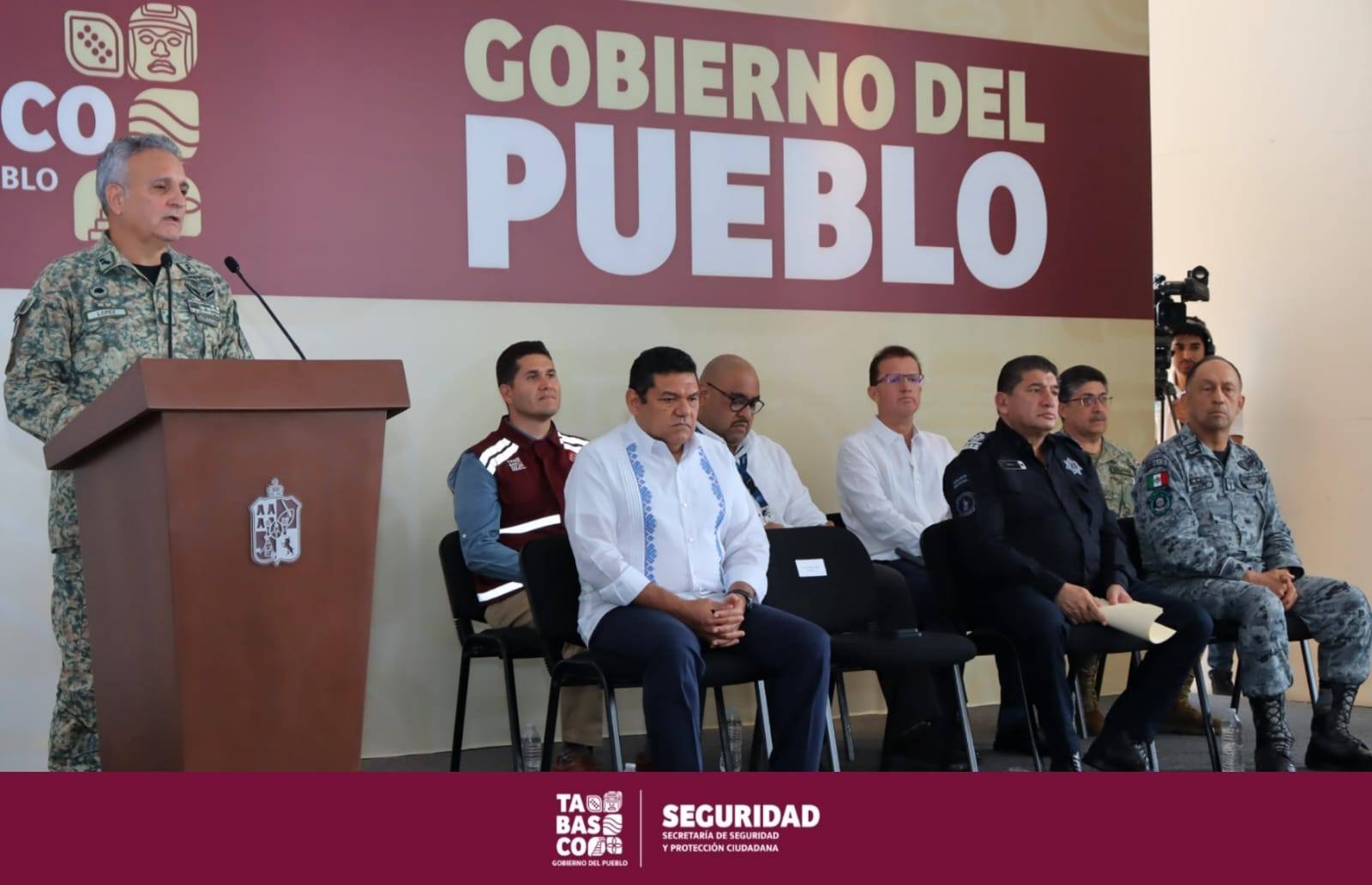 Detienen a funcionario relacionado con la muerte de dos policías