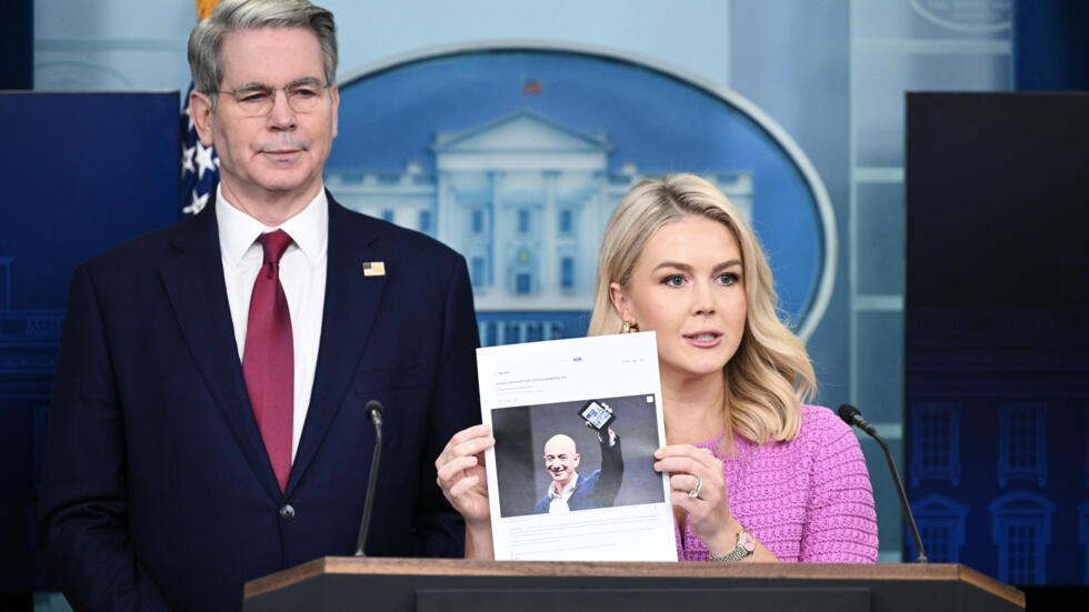 Casa Blanca califica de “hostil” el anuncio de Amazon sobre precios de aranceles