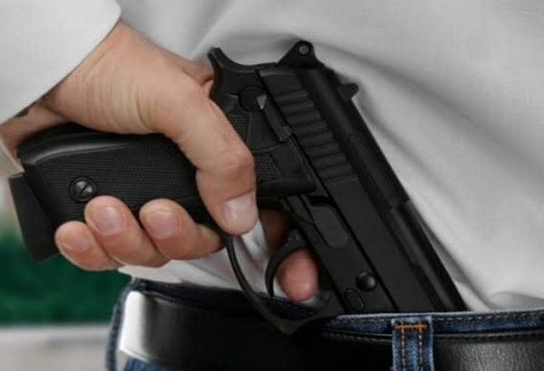 Avalan que funcionarios de CFE, SAT y Banxico porten armas