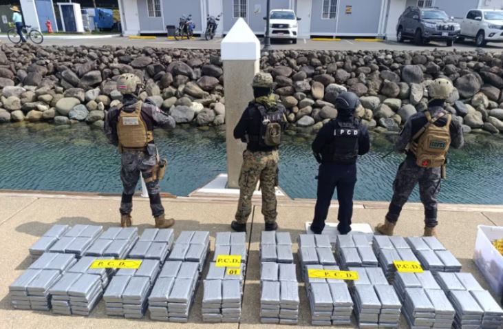 Capturan a tres mexicanos con 840 kilos de cocaína en Costa Rica