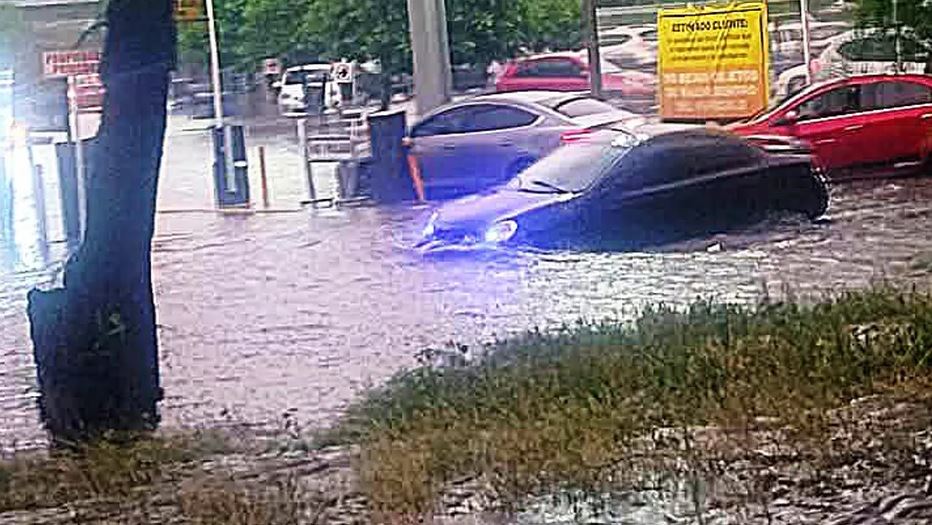 Lluvias generan afectaciones e inundaciones en municipios del Valle de México