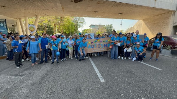 Realizan caminata por el autismo para promover la inclusión en Villahermosa