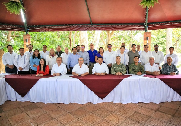 Cierran filas Gobierno de Tabasco y sector empresarial por la construcción de la paz y el desarrollo