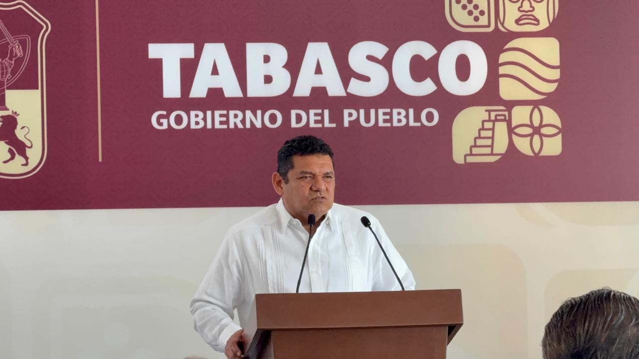 Javier May busca construir albergue para el Hospital Juan Graham