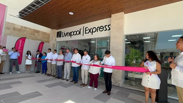 Liverpool Express llega a Palenque