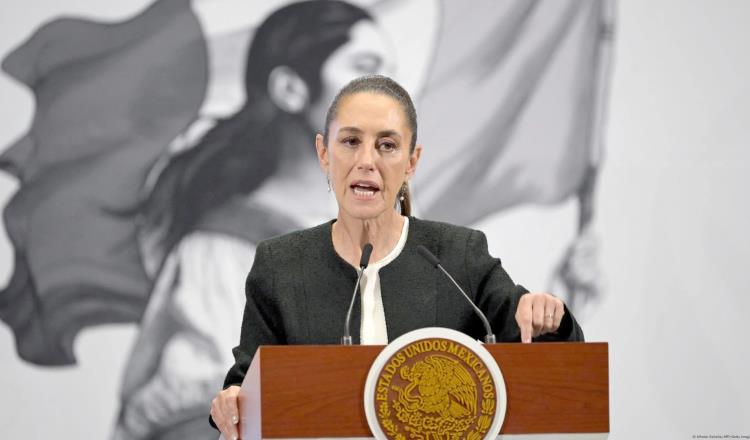 Claudia Sheinbaum niega acuerdo entre SEP y empresas que comercializan comida “chatarra”