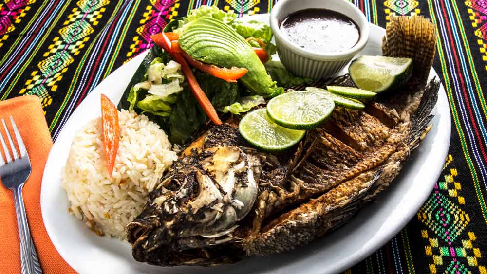 Semana Santa 2025: Beneficios de comer mojarra y huachinango; salud, precios y gran sabor
