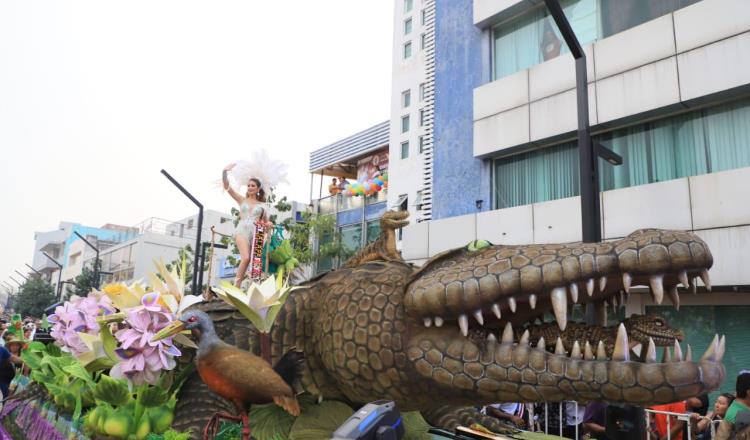 Emite IPCET recomendaciones para público asistente a Desfile de Carros Alegóricos