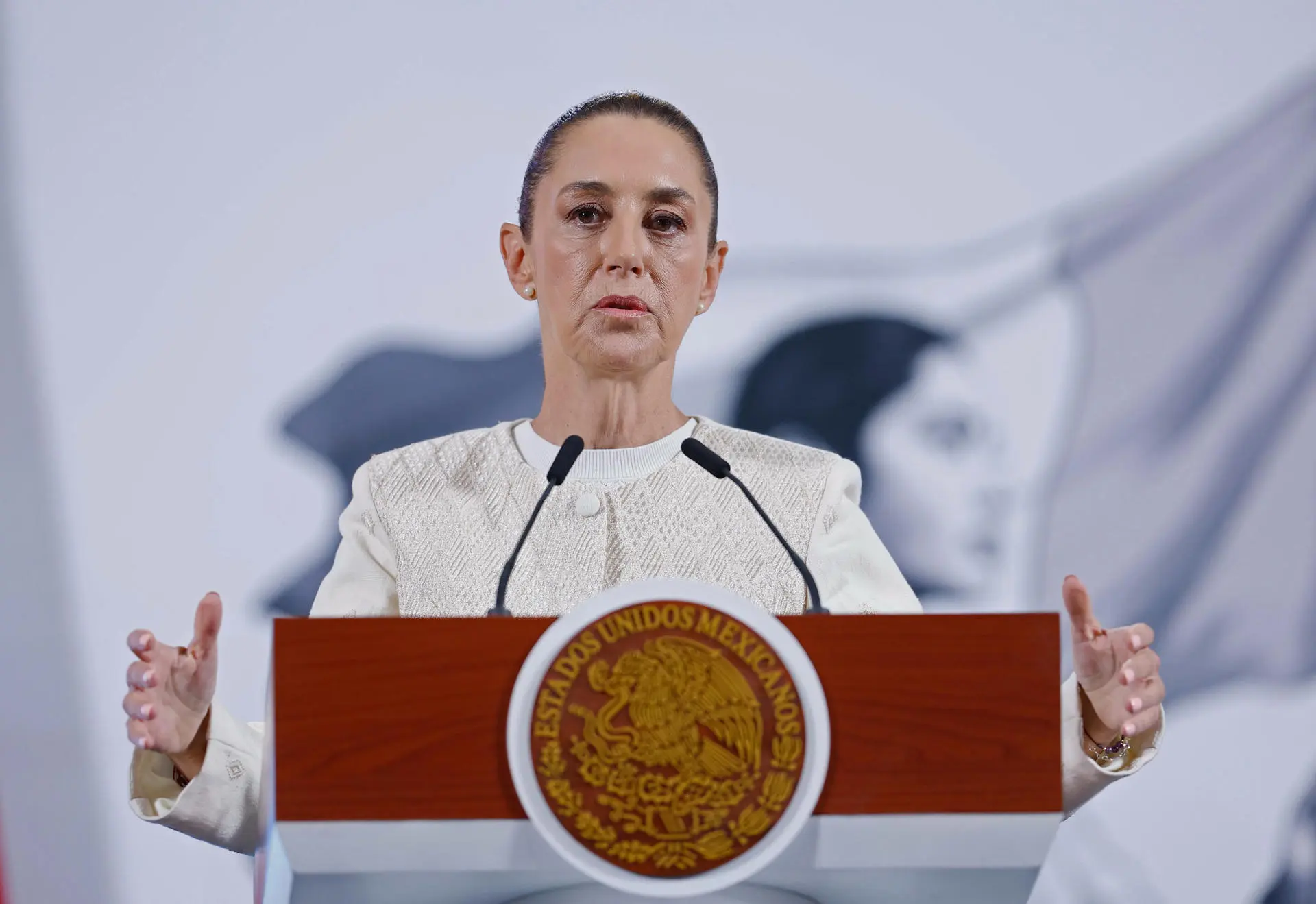 Corresponde a gobiernos locales regular los narcocorridos: Sheinbaum