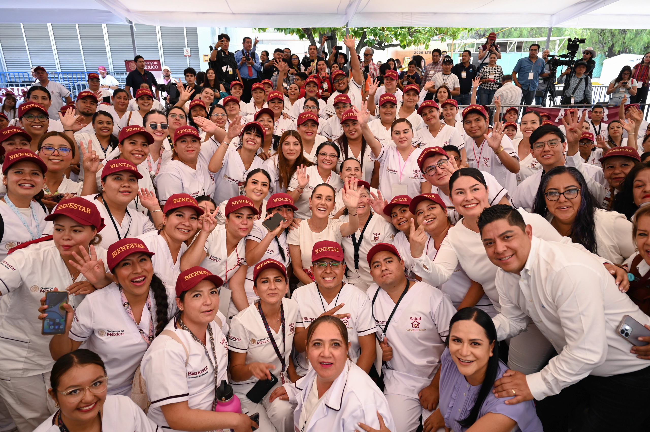 Sheinbaum encabeza la asamblea del programa Salud Casa por Casa en San Luis Potosí