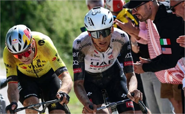 Isaac del Toro es el primer mexicano en ser líder del Giro de Italia