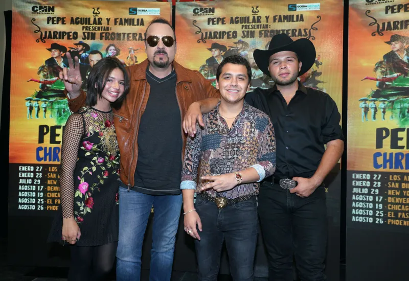 Christian Nodal se niega a hacer una gira con Pepe, Leonardo y Ángela Aguilar