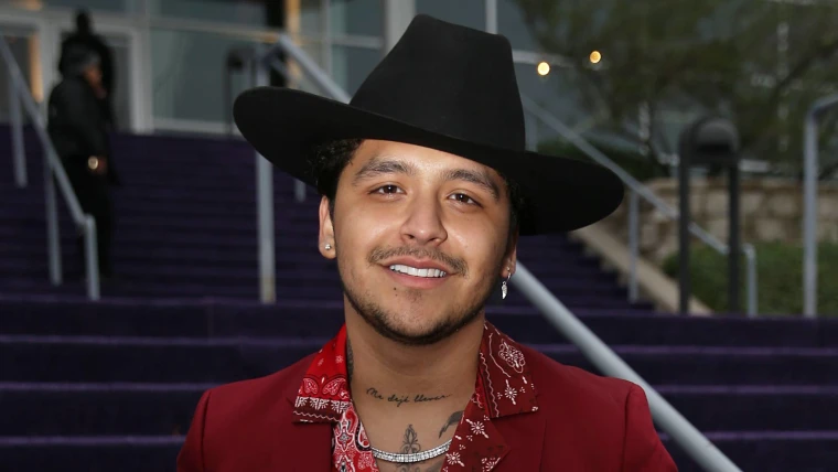 Las canciones que Christian Nodal podría dejar de tocar si pierde el juicio que hay en su contra