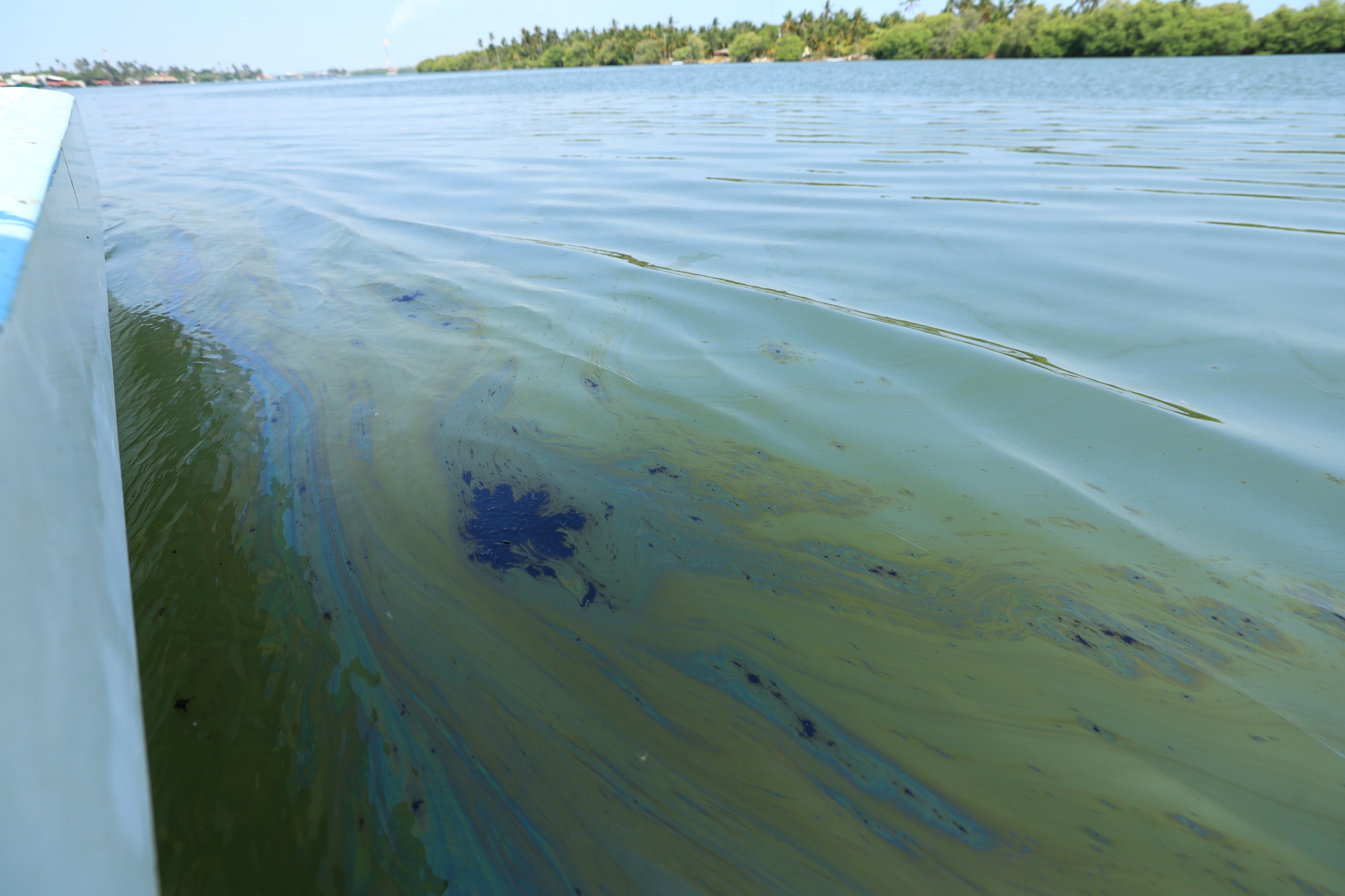 Garantizar justicia ambiental, compromiso del Gobierno de Tabasco ante derrame de hidrocarburo frente a costas de Paraíso