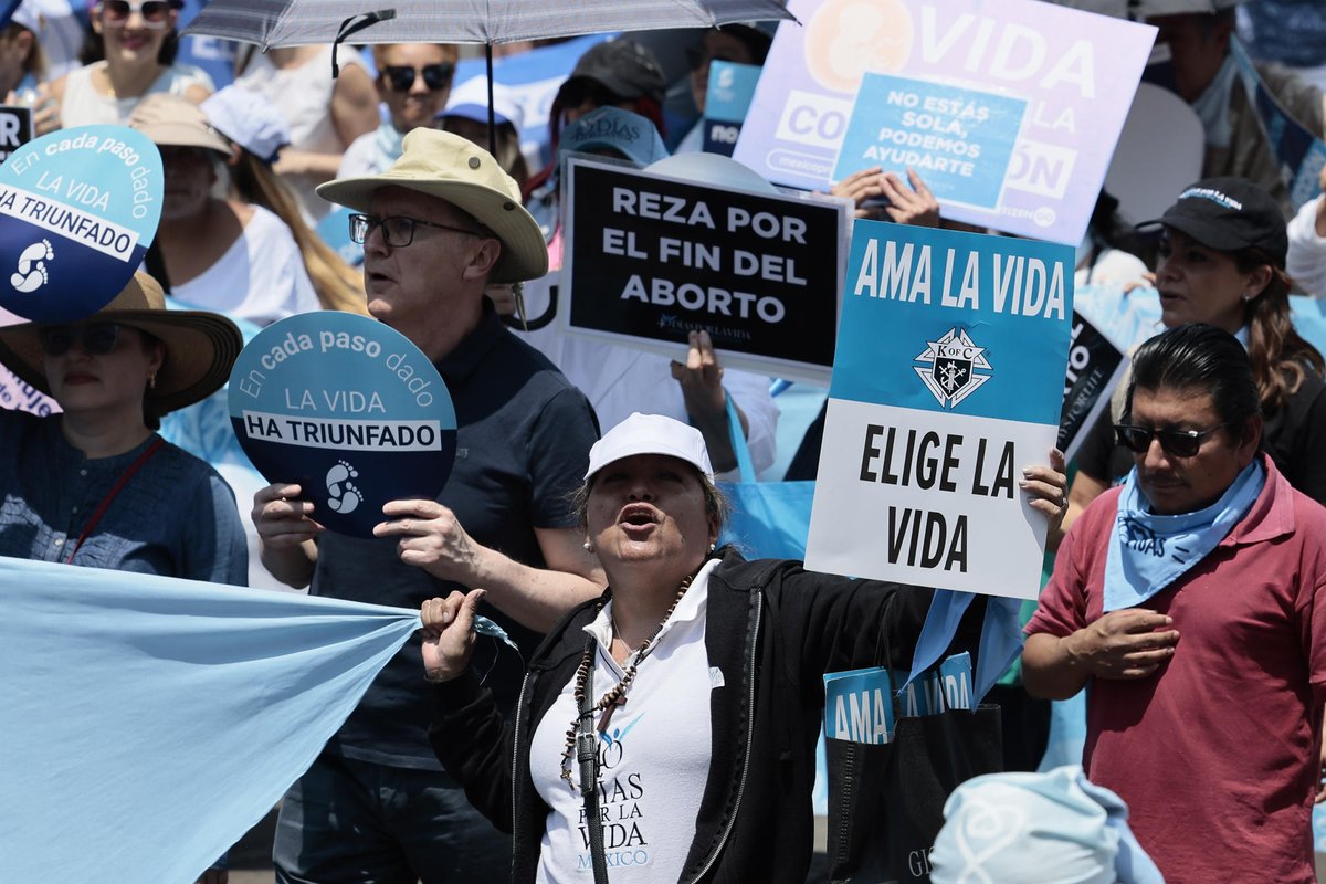 Miles de personas marcharon «por la vida» y en contra del aborto en la CDMX