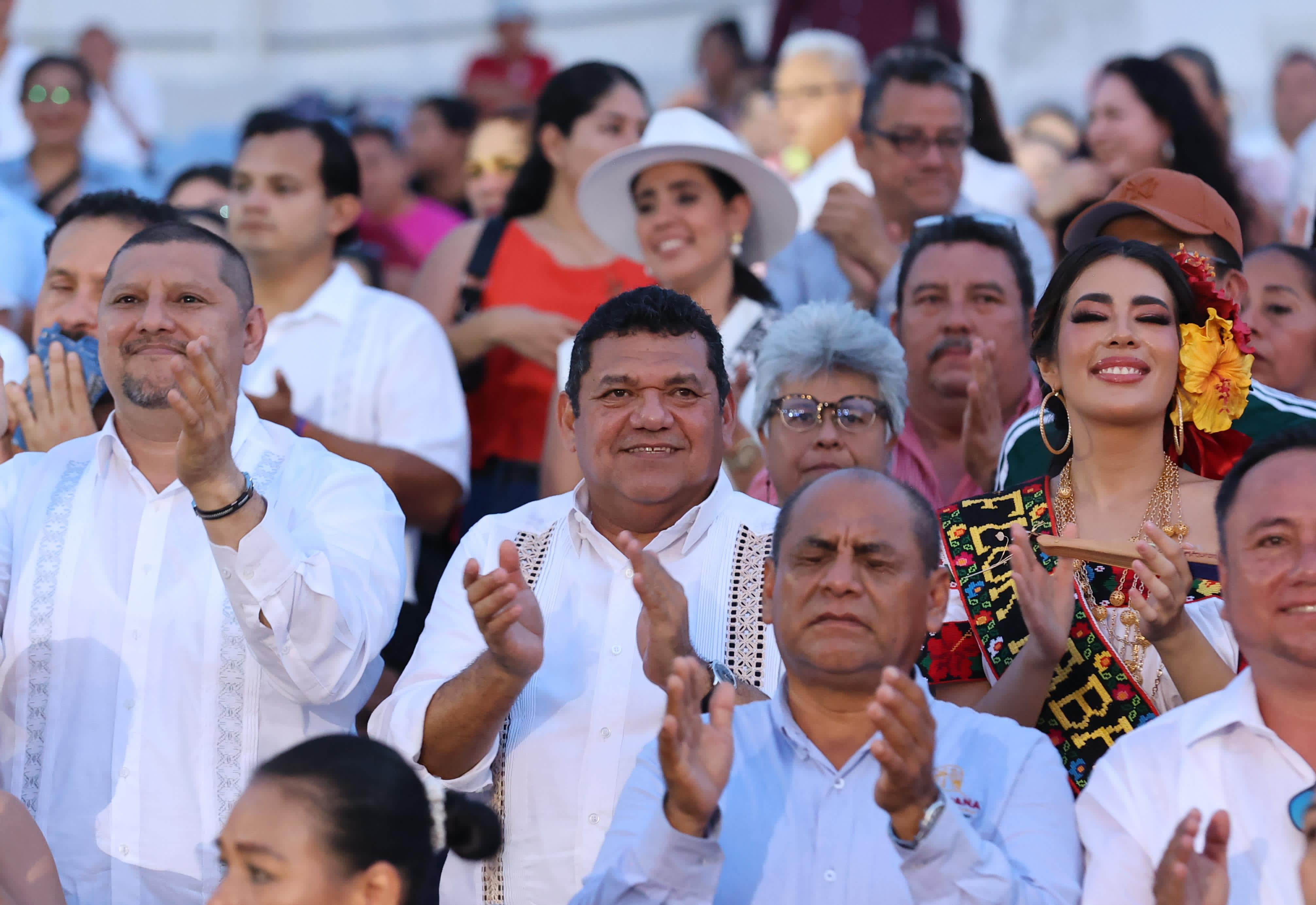 Ballet Autóctono de Nacajuca se roba la noche, junto a estampas folclóricas de Macuspana, en La Cultural