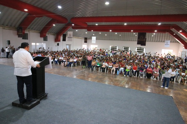 Con entrega de 600 tandas en Macuspana, Gobierno del Pueblo refuerza empoderamiento de la mujer: Javier May
