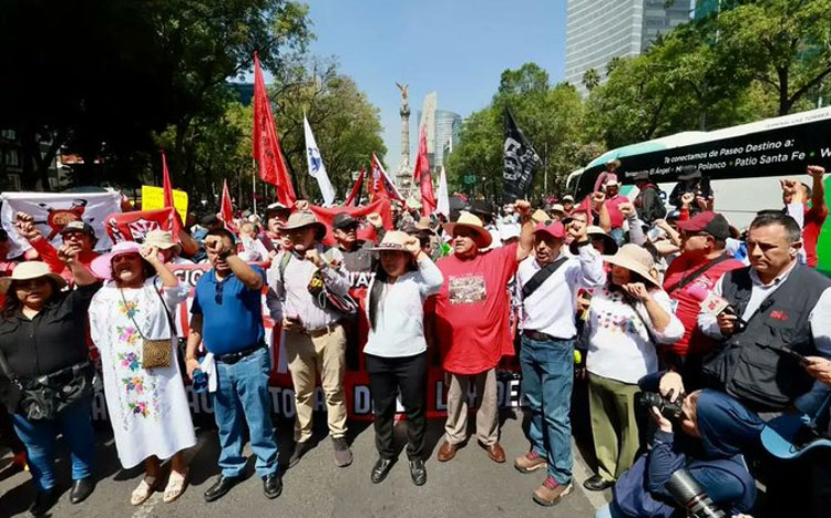 Maestros de la CNTE dicen que ‘no’ al aumento salarial del 9%