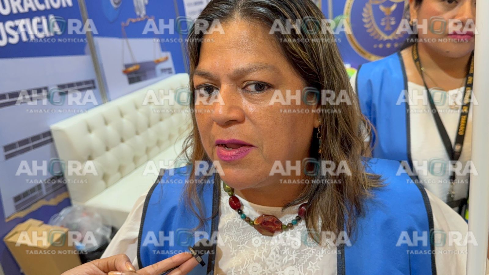 FGE asesora a tabasqueños en la Feria