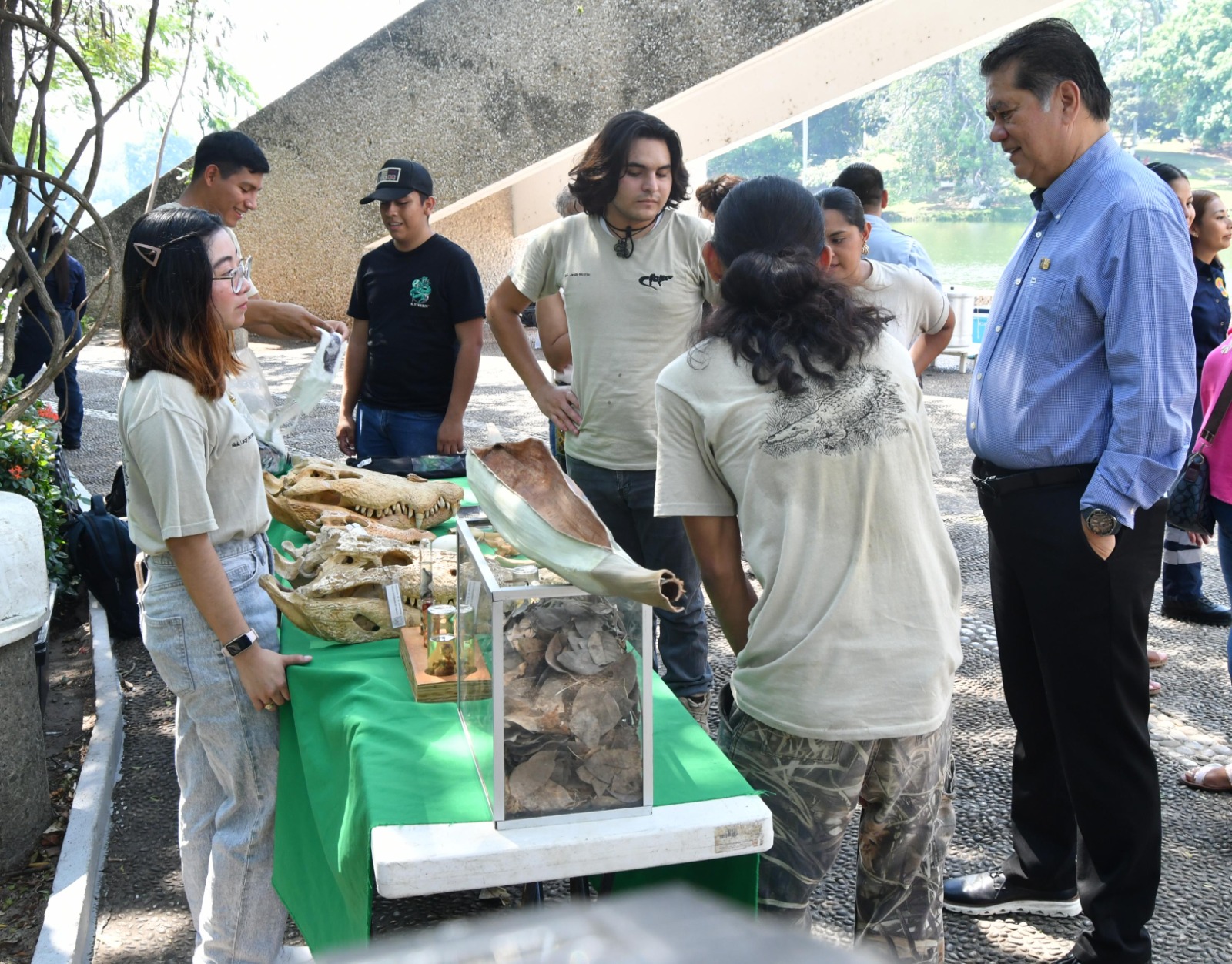 Participa la UJAT en “Diálogos desde la Orilla: Convivencia Humano-Cocodrilo”