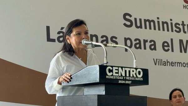 Entregan paquetes de láminas a 198 comunidades de Centro