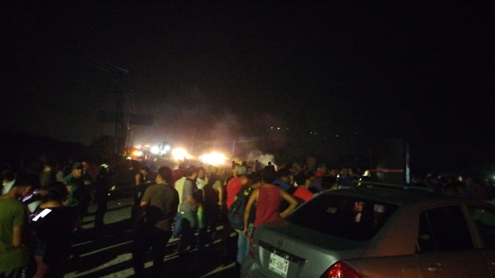 Arman ‘convite’ en medio del bloqueo