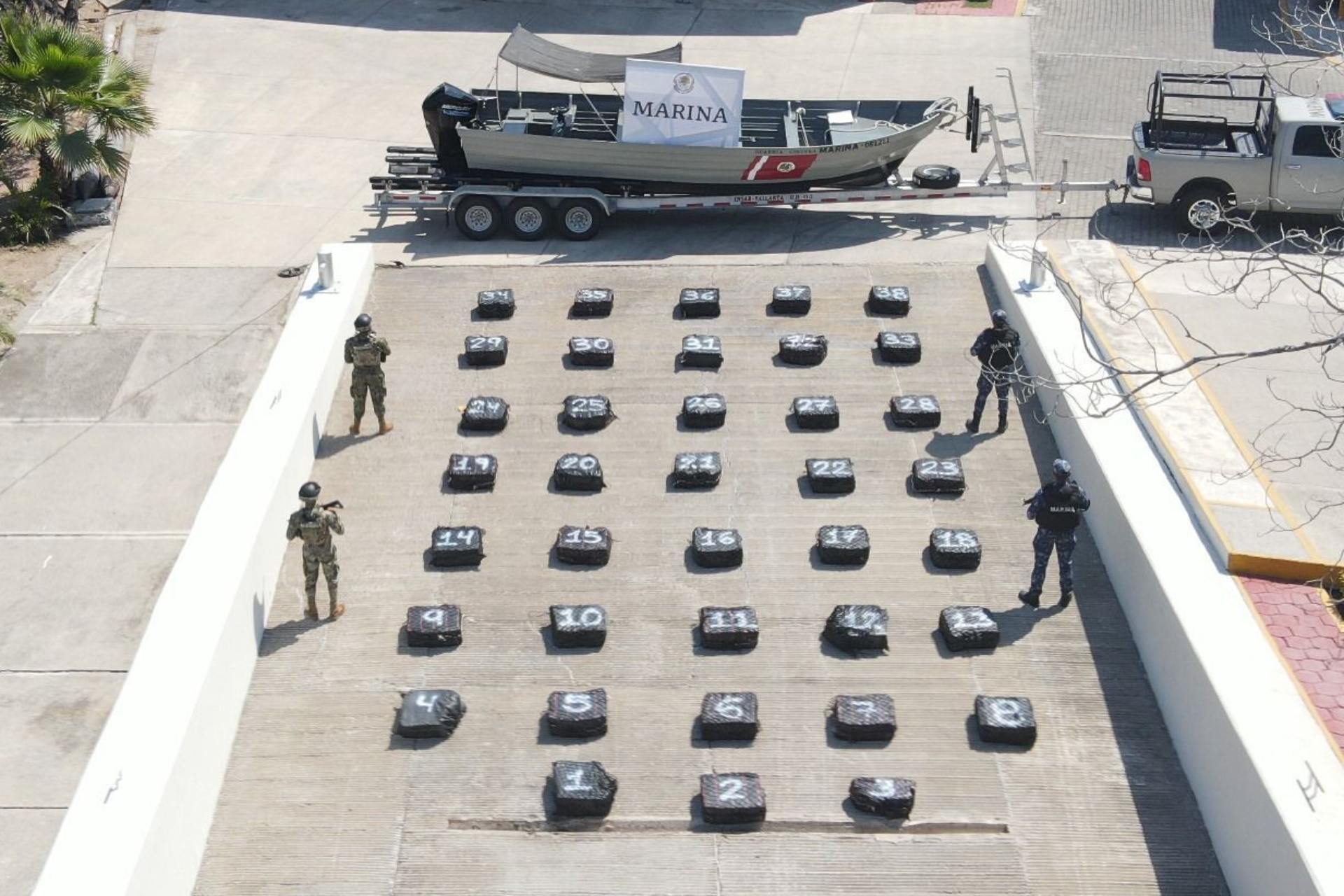 Aseguran 1.5 toneladas de cocaína en costas de Jalisco