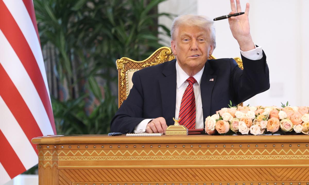 El Supremo permite al Gobierno Trump retirar la residencia temporal a 532.000 migrantes