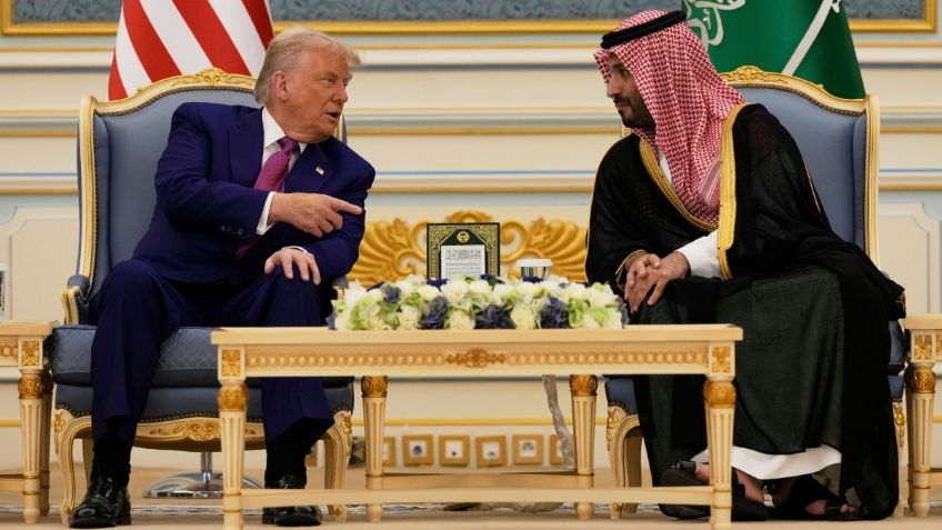 Donald Trump desprecia bebida del príncipe saudí ante la mirada del mundo