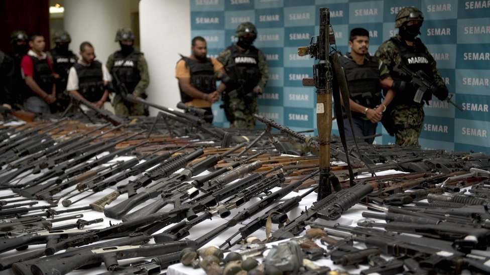 Autoridades de EU detienen a 72 migrantes en bar vinculado a «Los Zetas» en Carolina