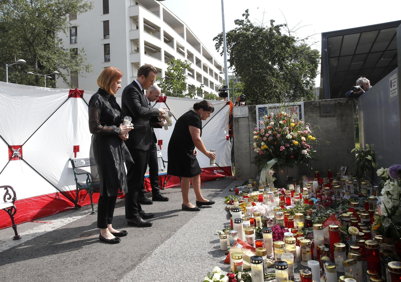 Encuentran una bomba casera «no operativa» en la casa del supuesto autor de la masacre de Graz