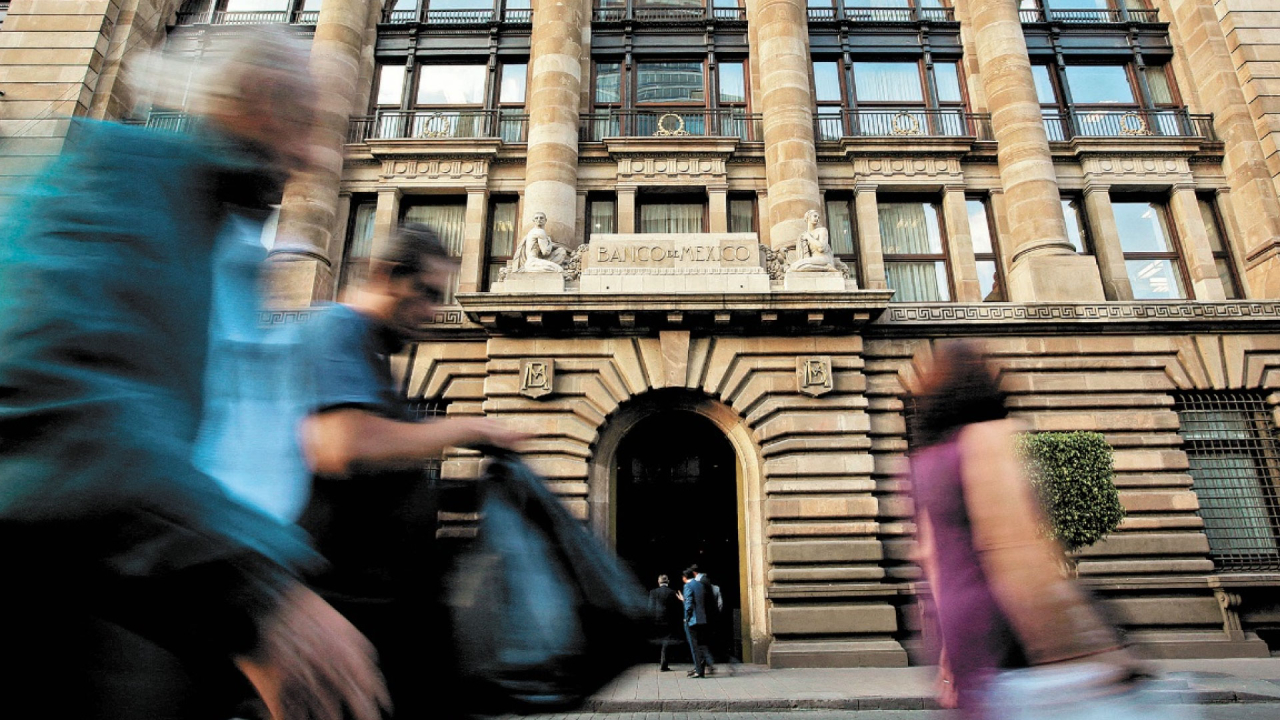 Expectativa de crecimiento para el 2025 en 0.18%: Encuesta Banxico