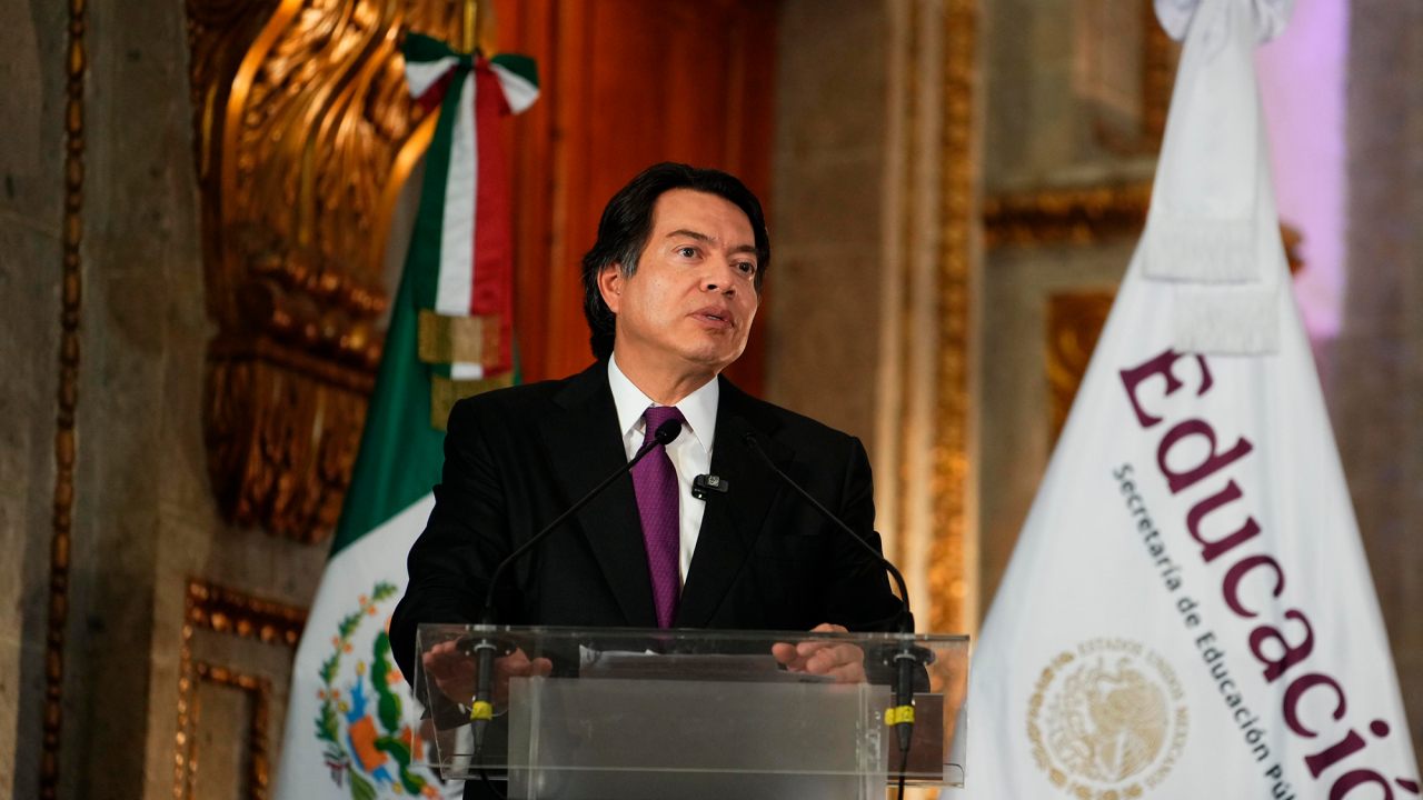 La SEP implementa facilidades para rectificar nombre en documentos escolares con cambio de identidad de género: Mario Delgado