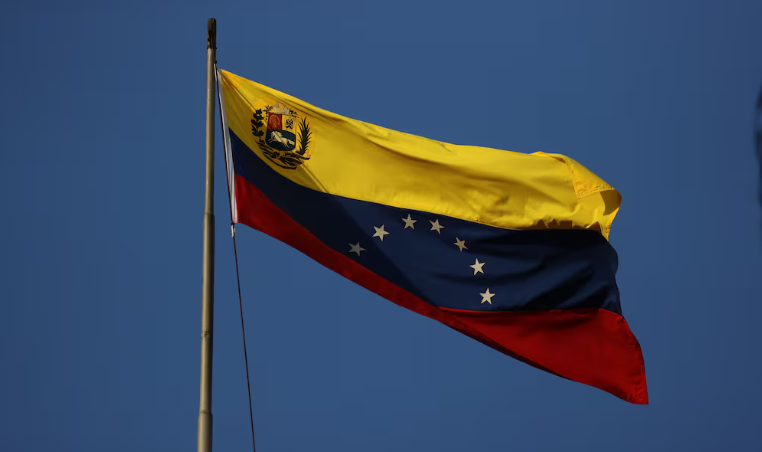 Venezuela emite una «alerta máxima de viaje» a nacionales que vivan o planeen ir a EE.UU.
