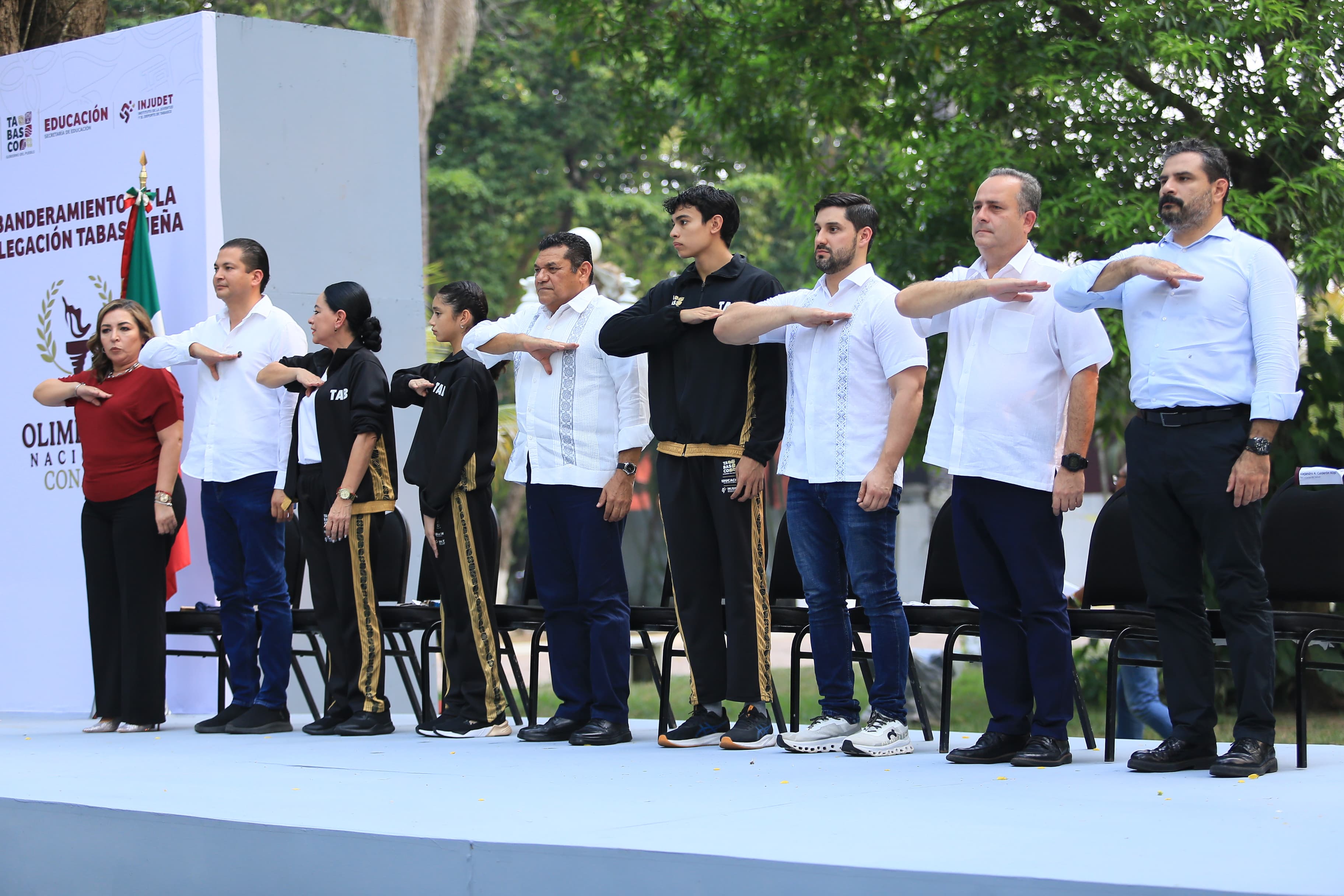 Abandera Javier May a Delegación Tabasqueña que competirá en Olimpiada Nacional CONADE 2025