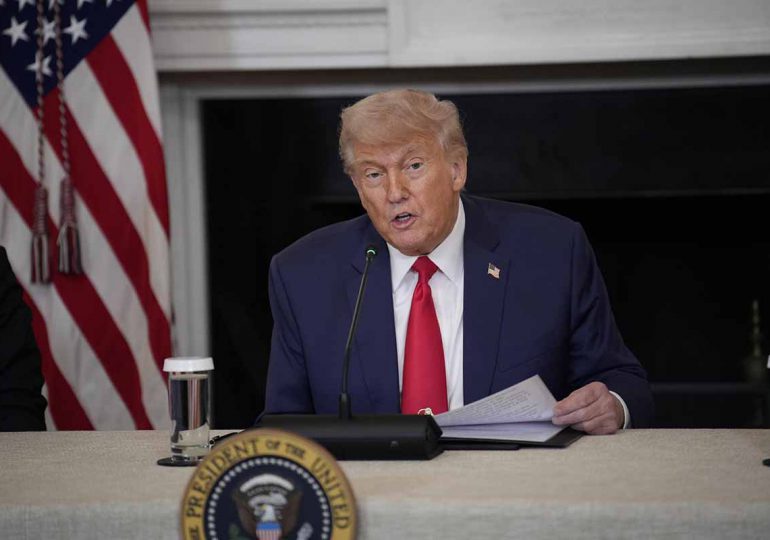 Donald Trump considera que Los Ángeles está «bajo control» pero no descarta desplegar marines