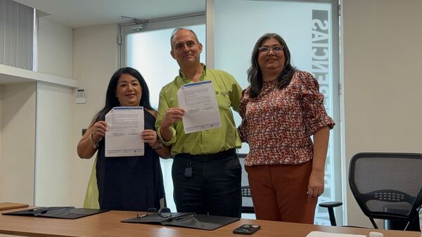 Firman convenio Canacintra y Químicos Maldonado