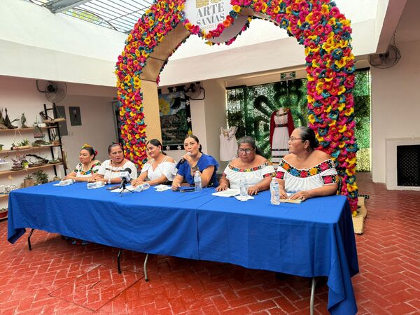 Denuncian plagio de tira bordada artesanal