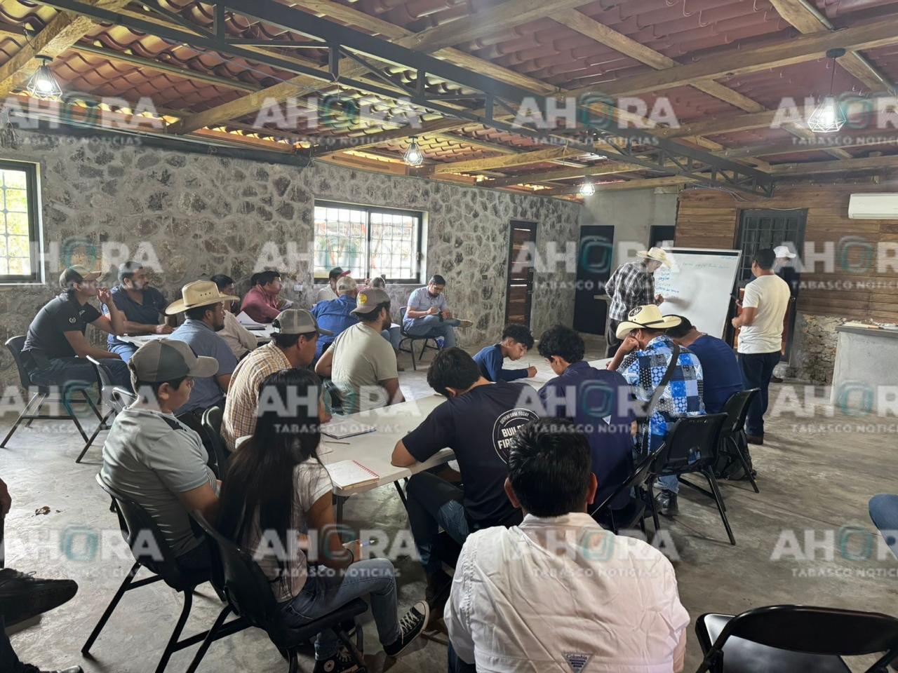 IFORTAB capacita y certifica a 93 personas para prevenir y erradicar el gusano barrenador en Tabasco