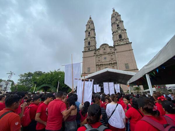 Más de mil catequistas celebran jubileo diocesano en la Catedral de Tabasco