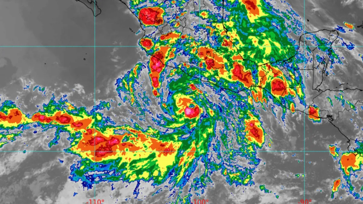 Alerta Sheinbaum que “Flossie” se podría intensificar a huracán
