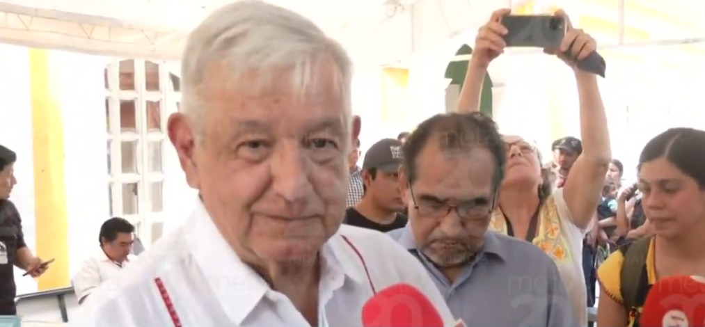 Reaparece López Obrador tras nueve meses de ausencia