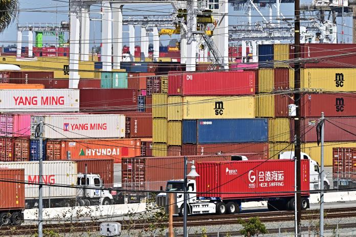 México inicia restricción a importación de mercancías producidas con trabajo forzoso