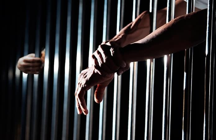 FGR entrega en extradición a tres personas requeridas por diversos delitos a California