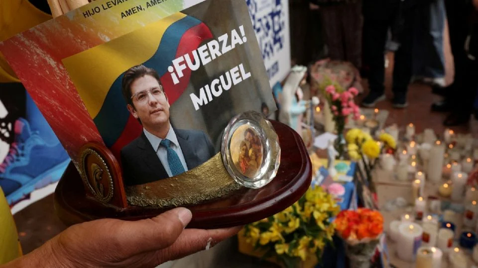«Existen indicios de mejoría neurológica»: disminuye la inflamación cerebral del precandidato colombiano Miguel Uribe