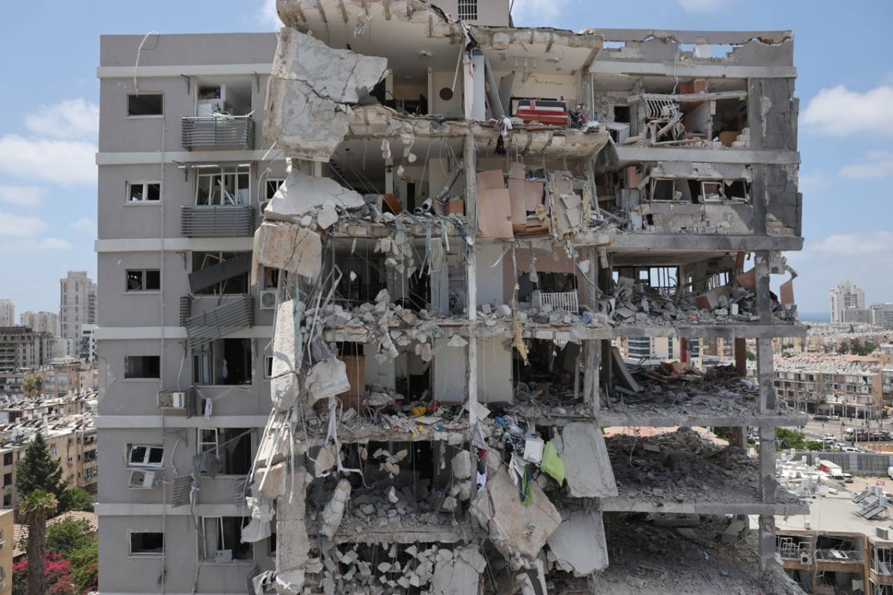 Israel vive la séptima oleada de misiles de Irán